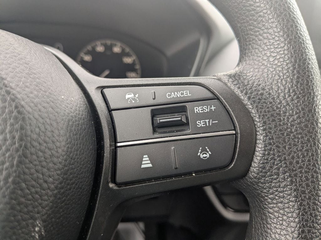 Thumbnail: 2025 Honda HR-V - 16