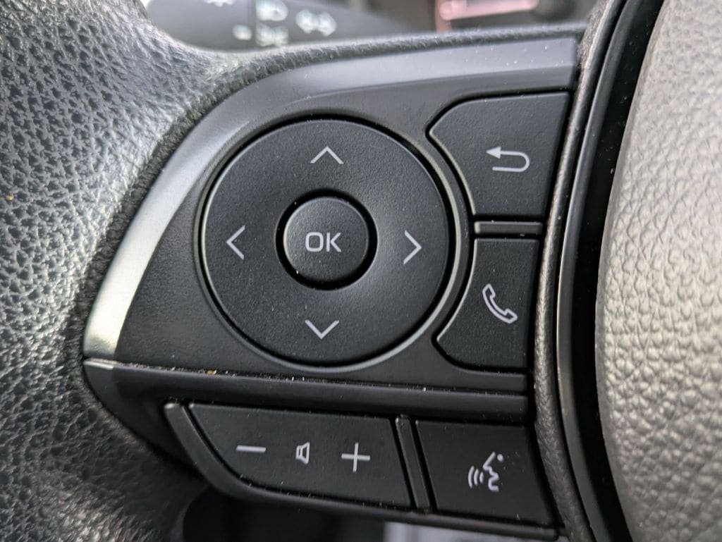 Thumbnail: 2025 Toyota Corolla - 17