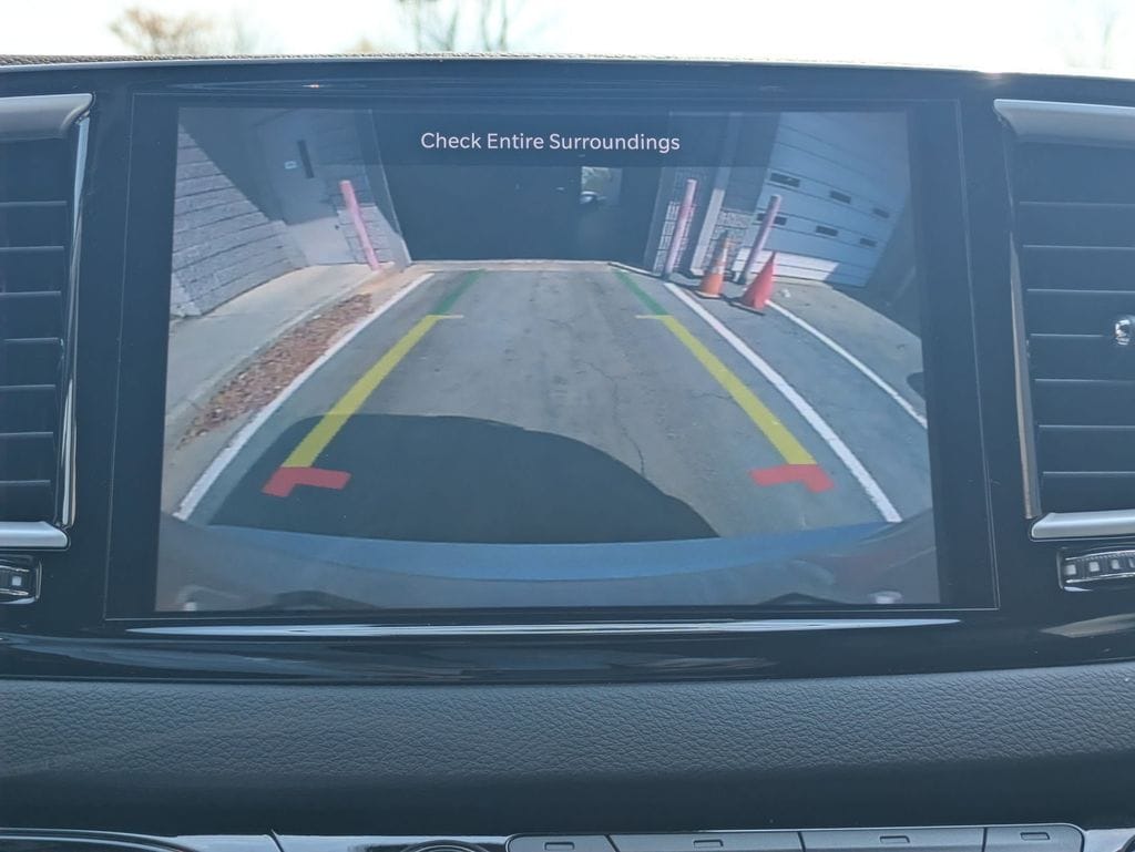 Thumbnail: 2025 Chrysler Pacifica - 20