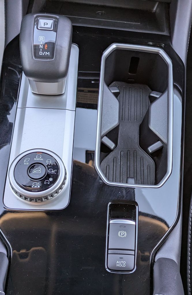 Thumbnail: 2025 Mitsubishi Outlander - 17