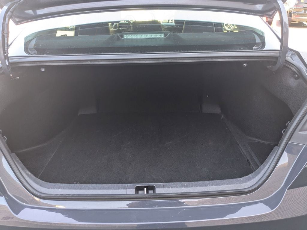 Thumbnail: 2025 Toyota Camry - 28