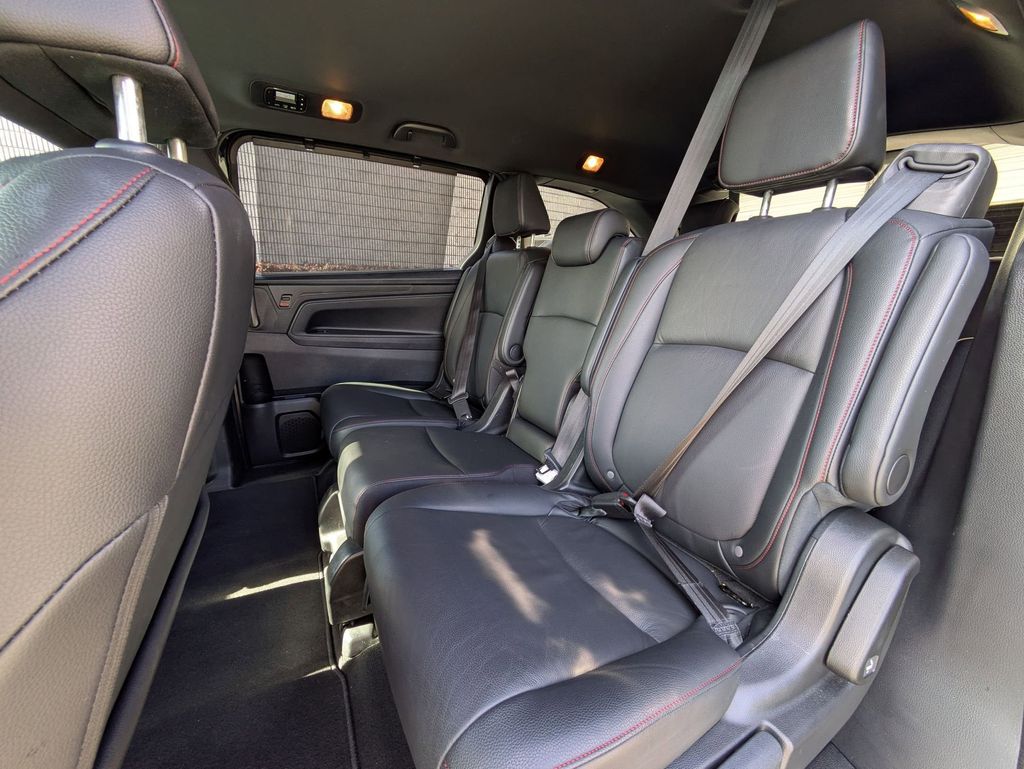 Thumbnail: 2025 Honda Odyssey - 26