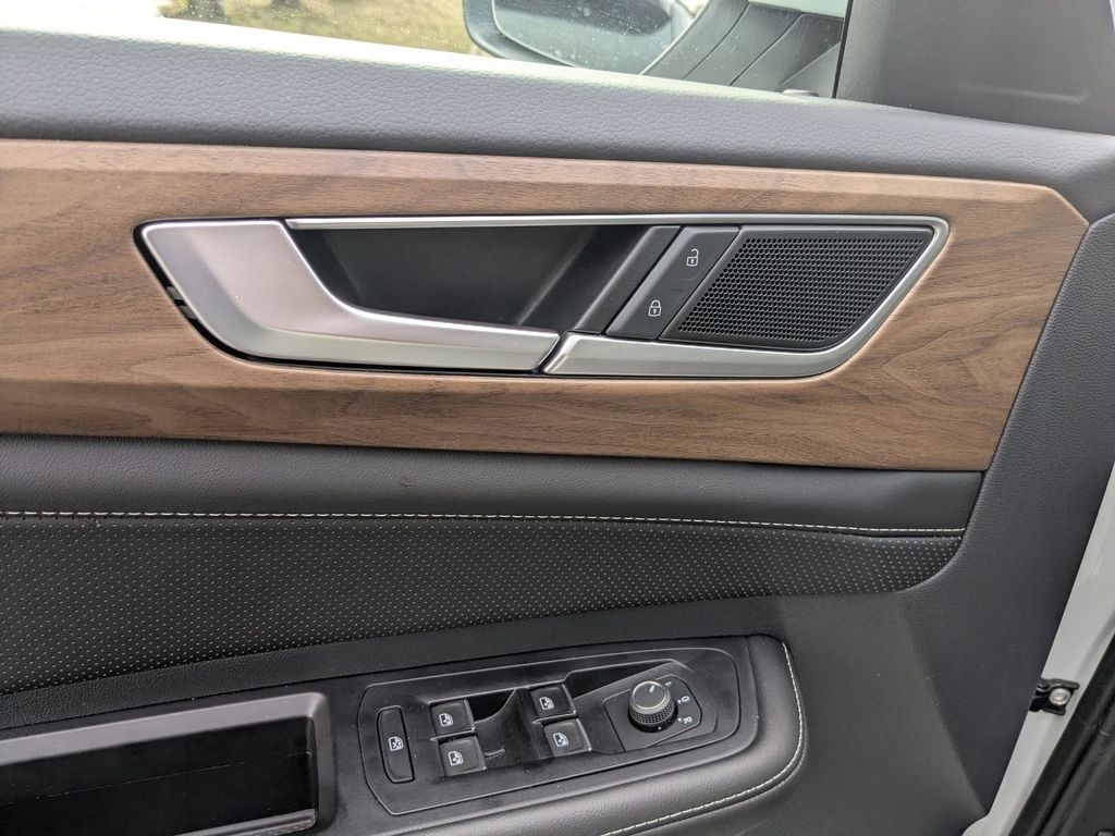 Thumbnail: 2025 Volkswagen Atlas - 22