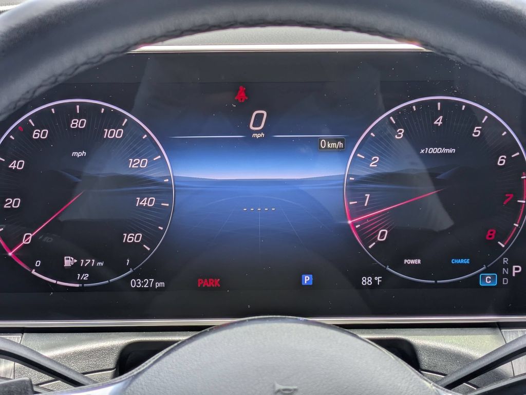 Thumbnail: 2025 Mercedes-Benz C-Class - 16