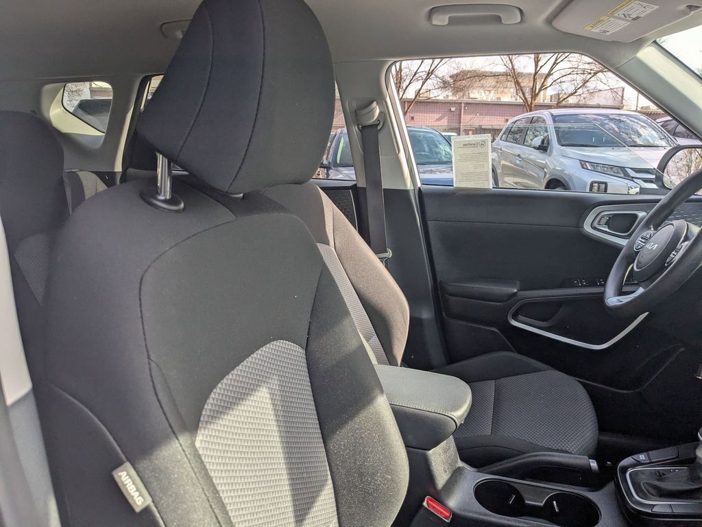 Thumbnail: 2024 Kia Soul - 30