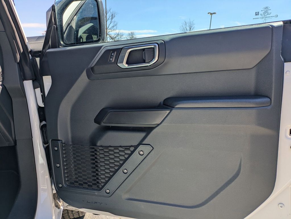 Thumbnail: 2025 Ford Bronco - 32
