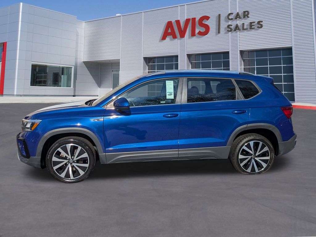 Thumbnail: 2024 Volkswagen Taos - 10