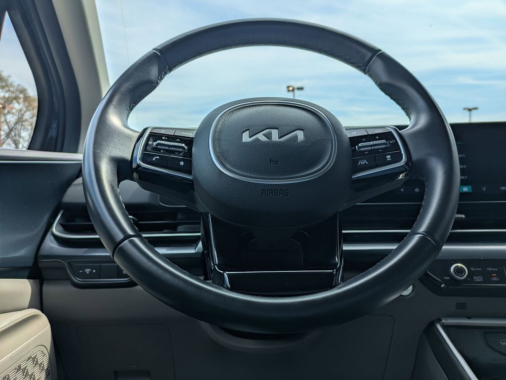 Thumbnail: 2025 Kia Carnival - 22