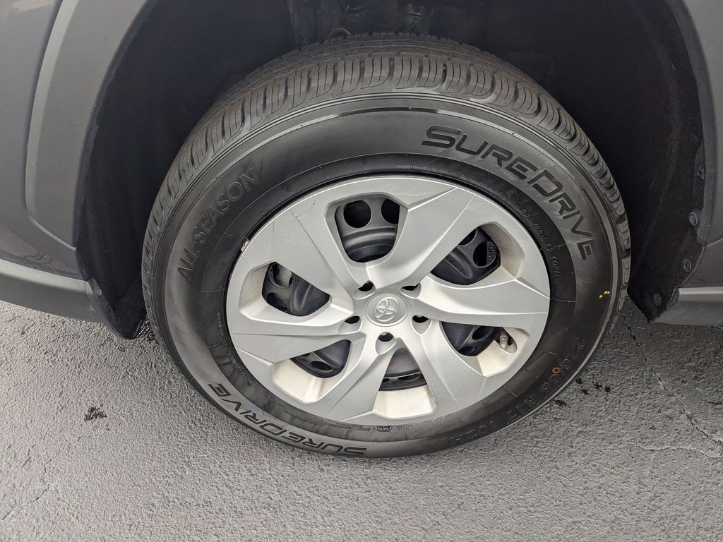 Thumbnail: 2024 Toyota RAV4 - 36