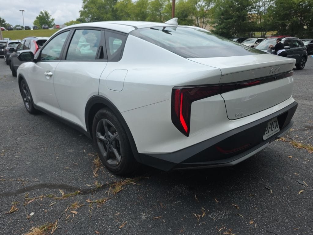 Thumbnail: 2025 Kia K4 - 8