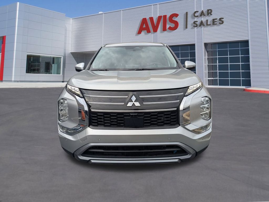 Thumbnail: 2025 Mitsubishi Outlander - 2