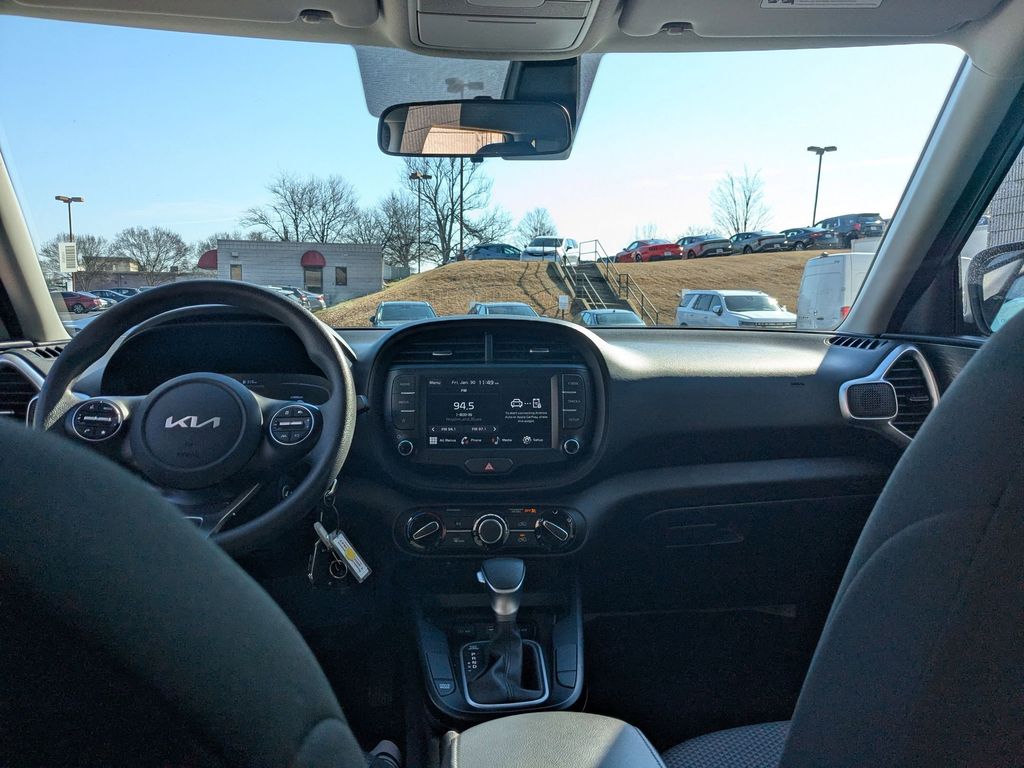 Thumbnail: 2024 Kia Soul - 24