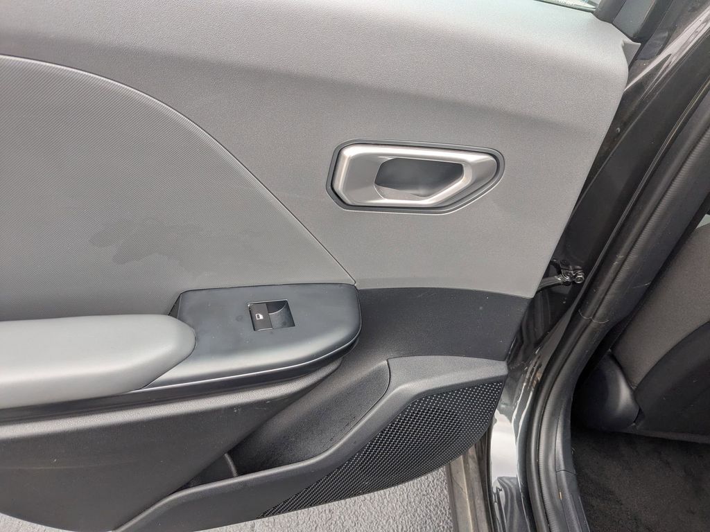 Thumbnail: 2025 Kia K4 - 28