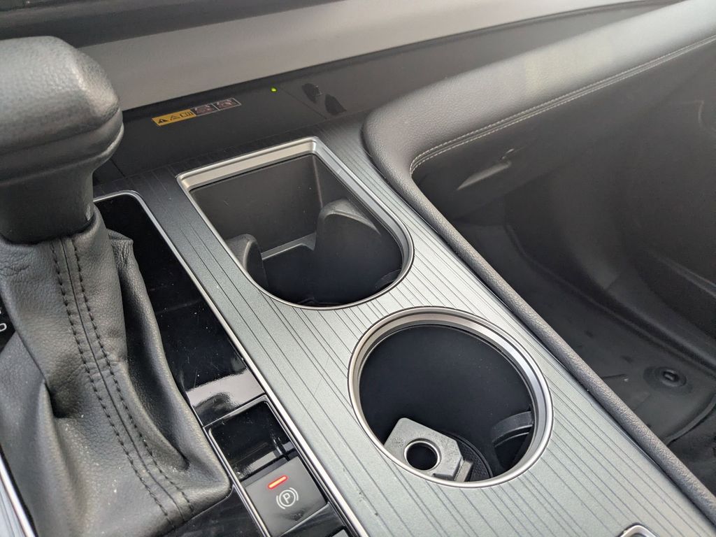 Thumbnail: 2025 Toyota Sienna - 20