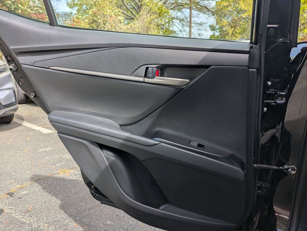 Thumbnail: 2025 Toyota Camry - 26