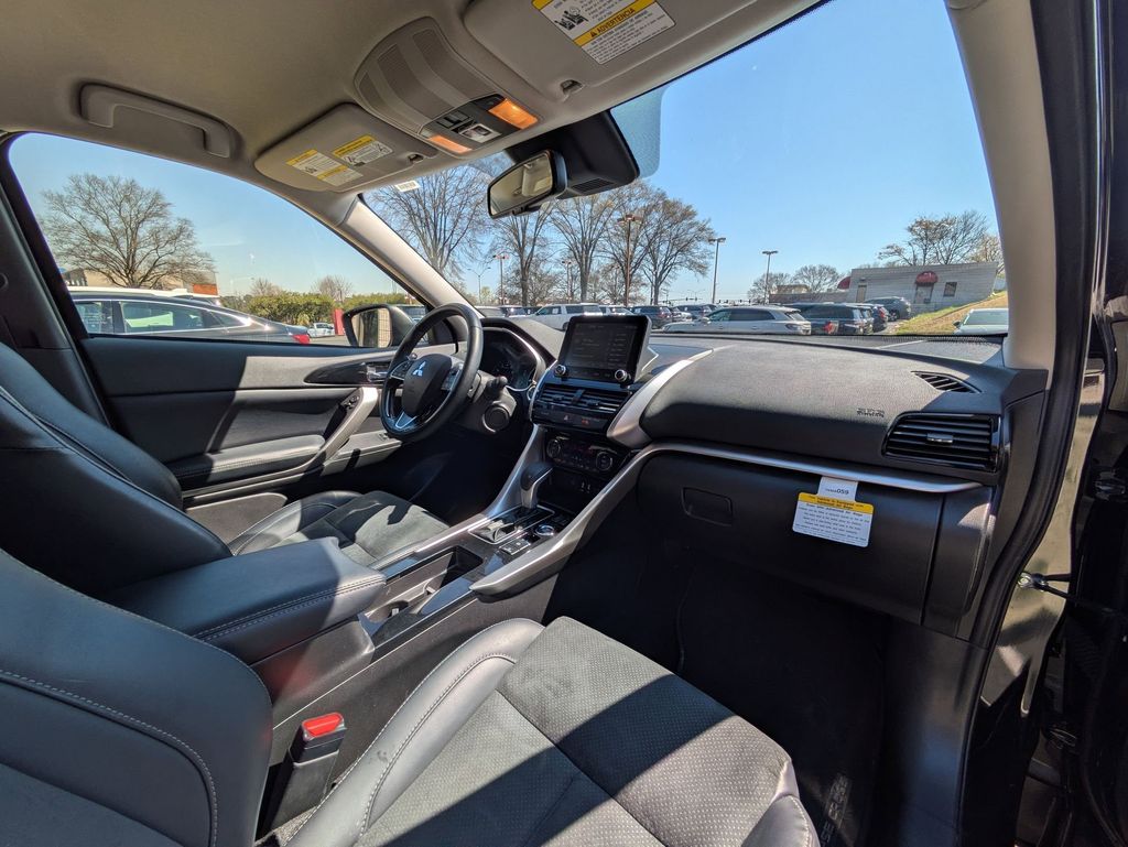 Thumbnail: 2025 Mitsubishi Eclipse Cross - 31