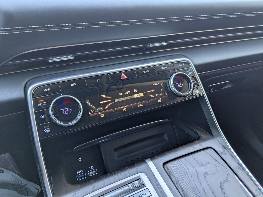 Thumbnail: 2024 Genesis GV80 - 19