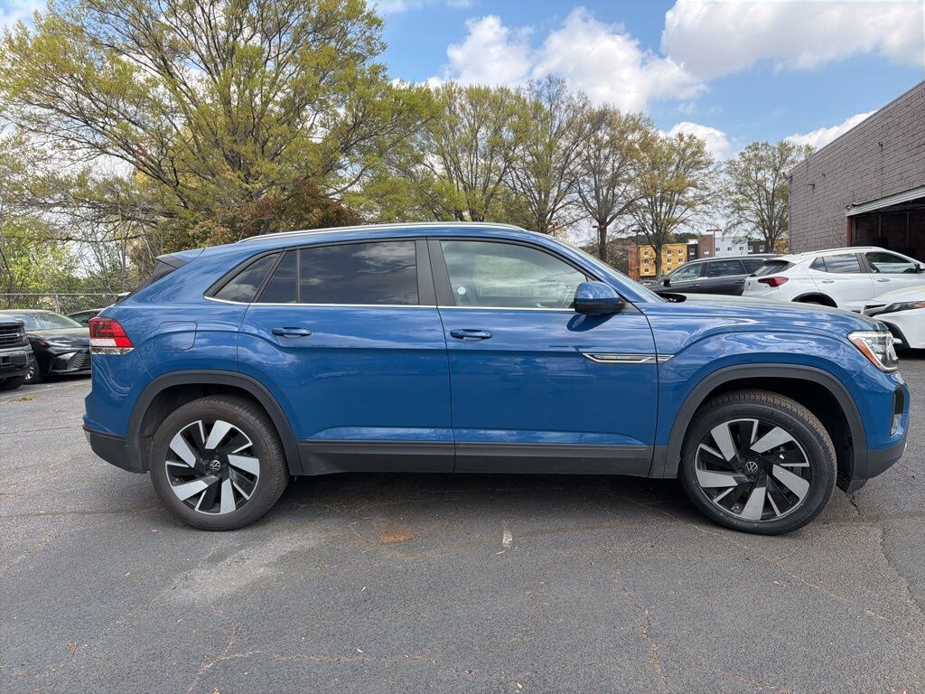 Certified 2025 Volkswagen Atlas Cross Sport 2.0T SE w/Technology SUV