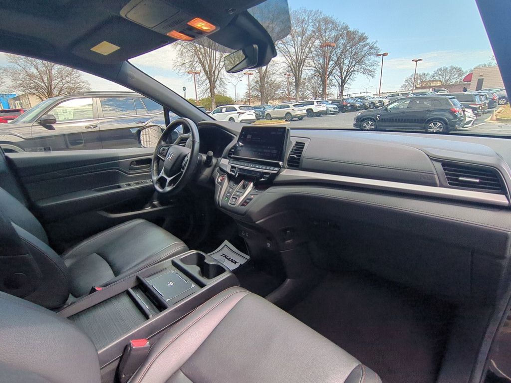 Thumbnail: 2025 Honda Odyssey - 33