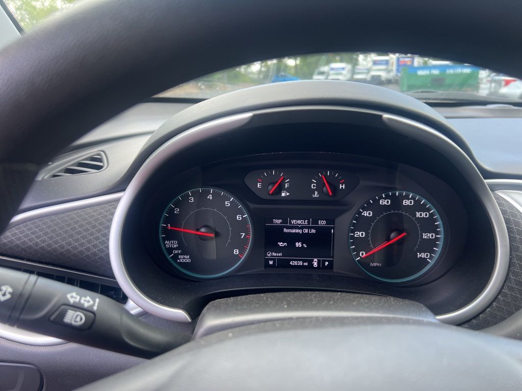 Thumbnail: 2024 Chevrolet Malibu - 4