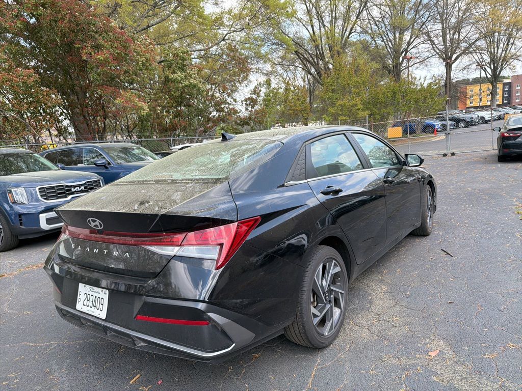 Thumbnail: 2025 Hyundai Elantra - 5
