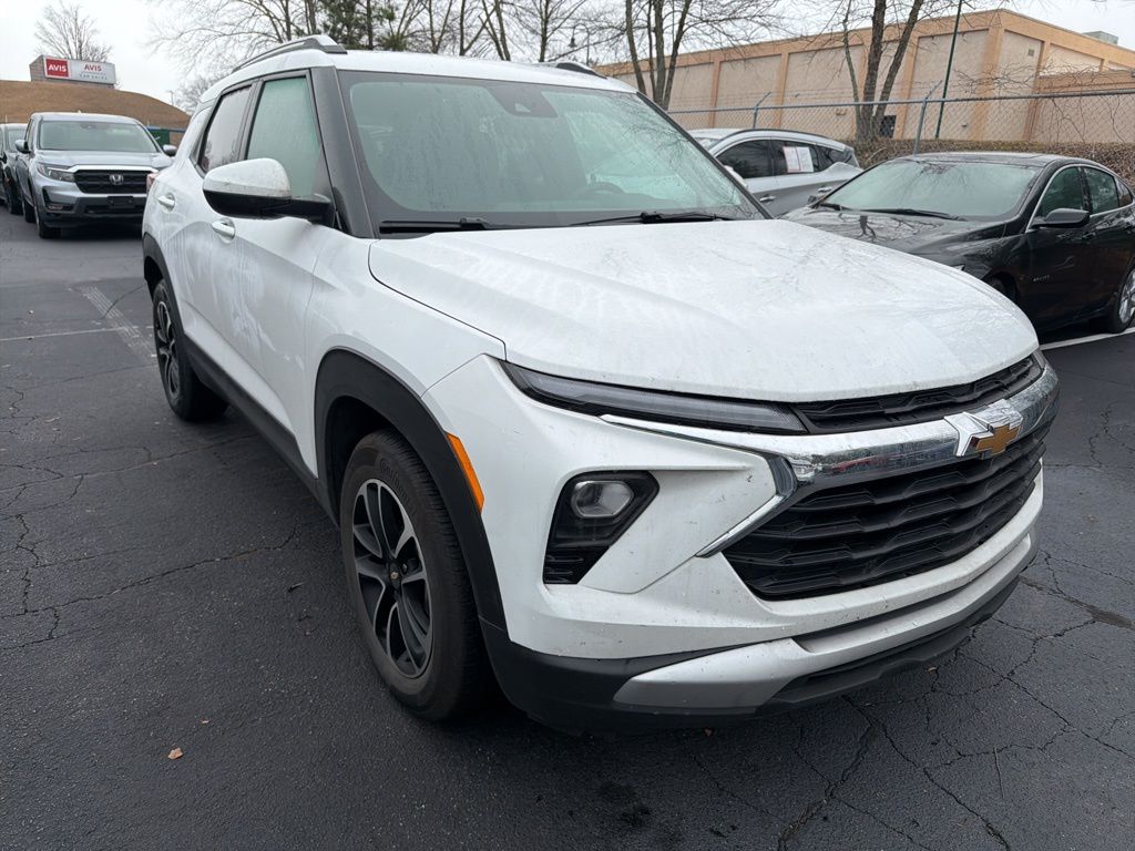 Thumbnail: 2025 Chevrolet TrailBlazer - 3