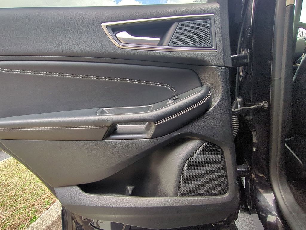 Thumbnail: 2024 Ford Edge - 26