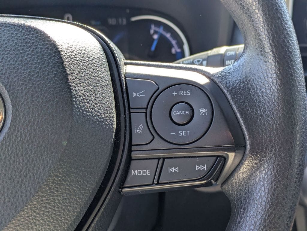 Thumbnail: 2025 Toyota RAV4 - 22