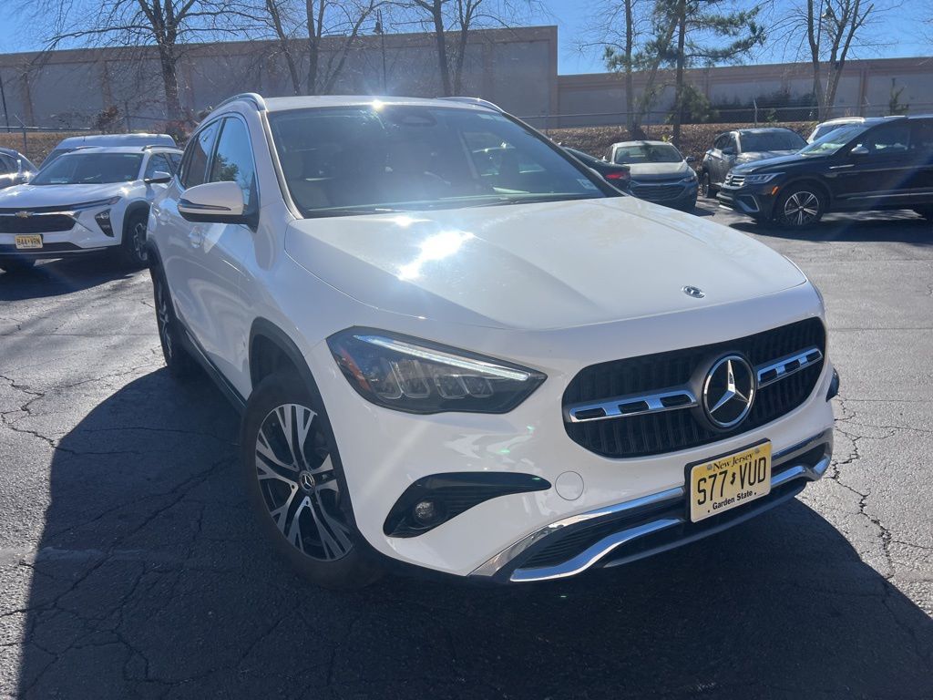 Thumbnail: 2025 Mercedes-Benz GLA - 3