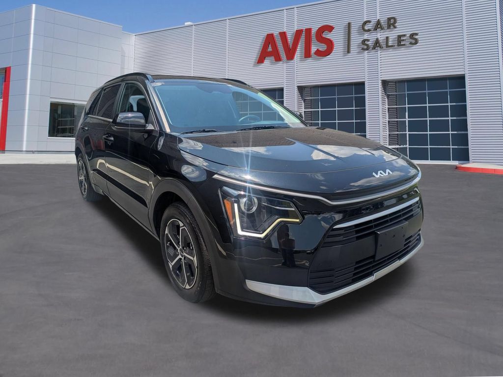 Thumbnail: 2025 Kia Niro - 3