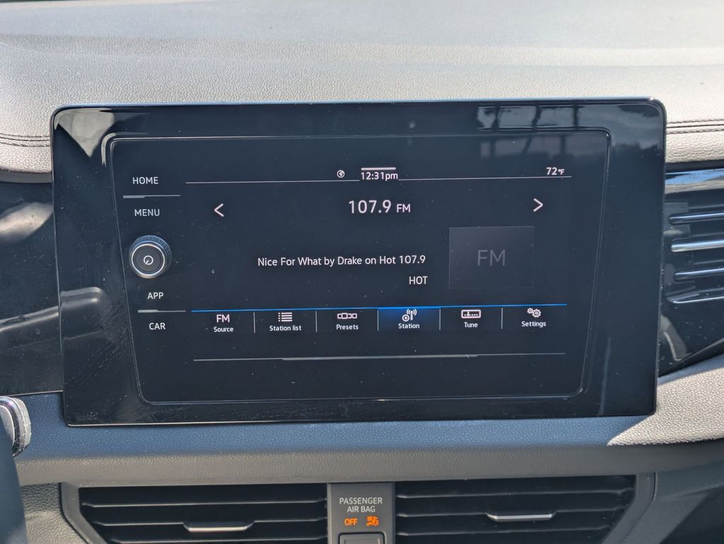 Thumbnail: 2025 Volkswagen Jetta - 18