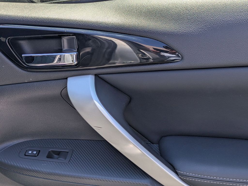 Thumbnail: 2025 Mitsubishi Eclipse Cross - 34