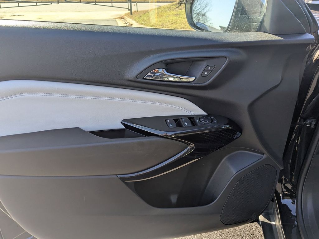 Thumbnail: 2024 Chevrolet Trax - 10