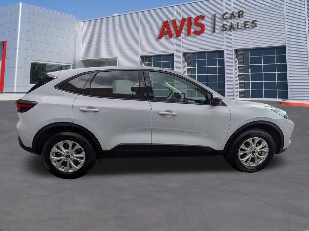 Thumbnail: 2025 Ford Escape - 5