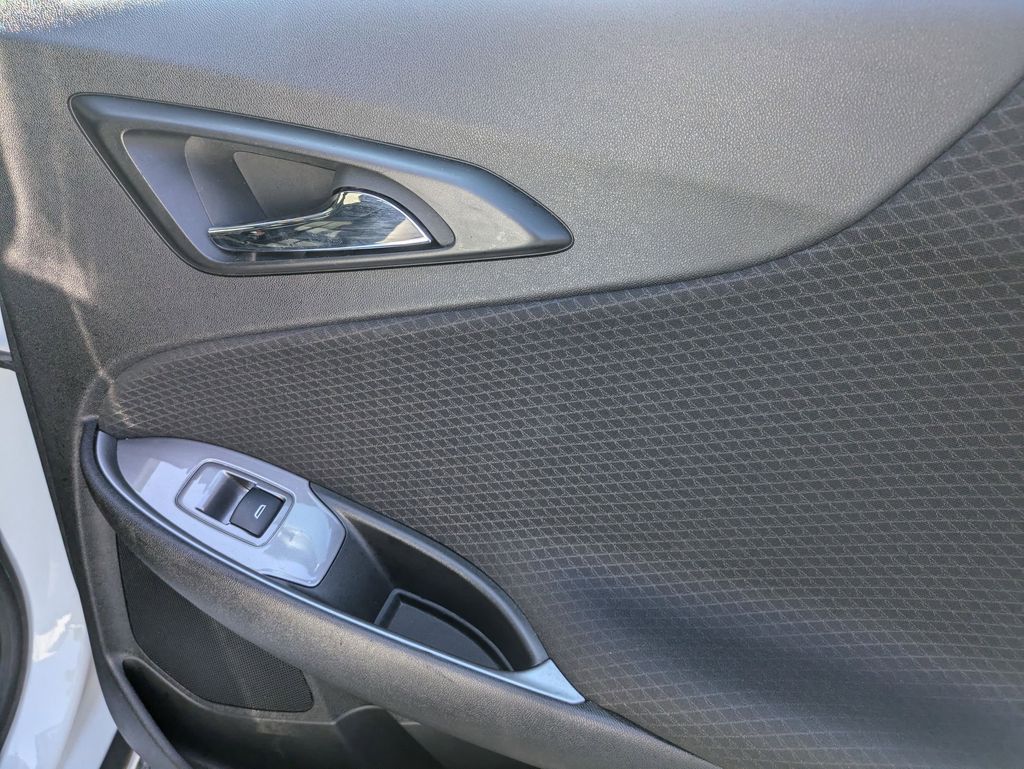 Thumbnail: 2024 Chevrolet Malibu - 30