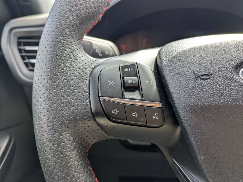 Thumbnail: 2025 Ford Escape - 22