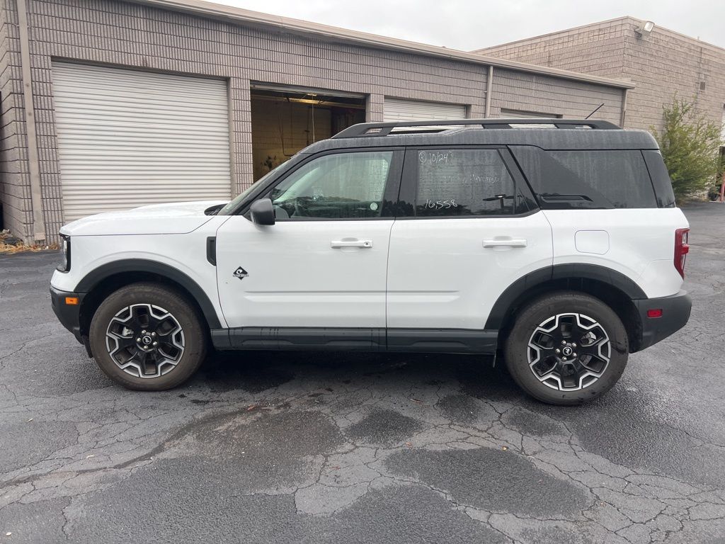 Thumbnail: 2025 Ford Bronco Sport - 8