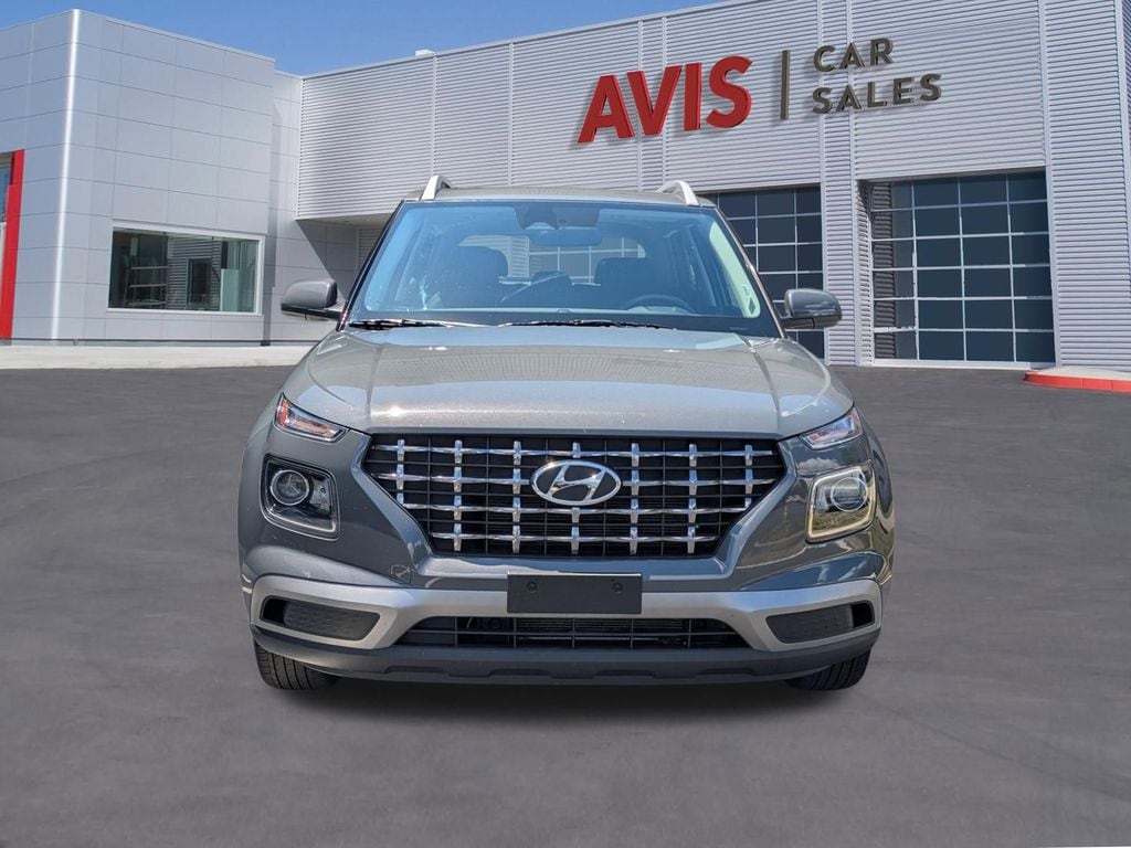 2025 Hyundai Venue SEL IVT's photo