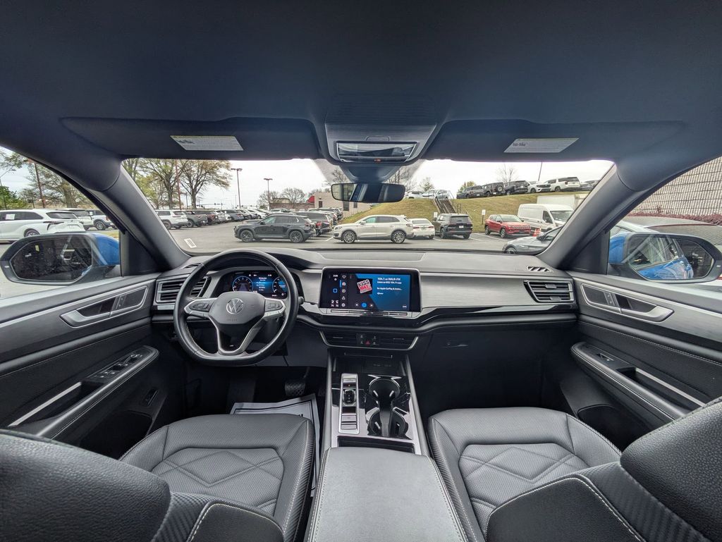 Thumbnail: 2025 Volkswagen Atlas - 24