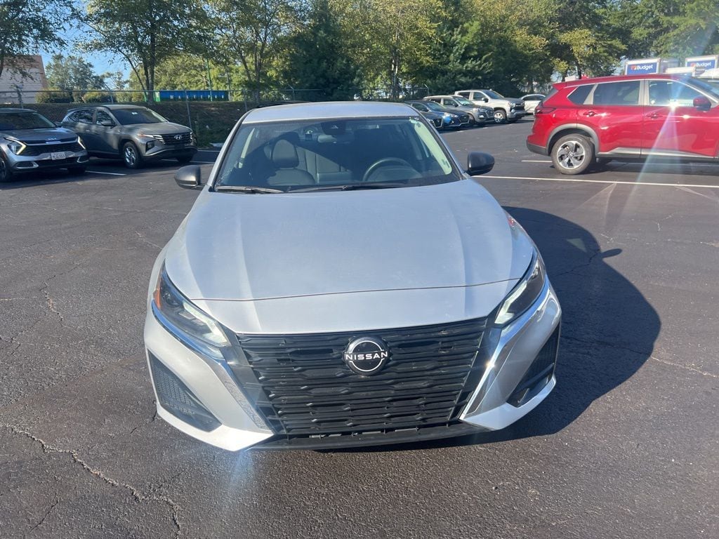 Thumbnail: 2024 Nissan Altima - 6