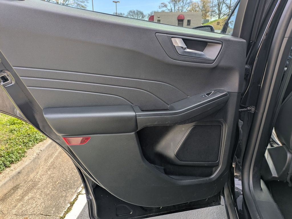 Thumbnail: 2025 Ford Escape - 25