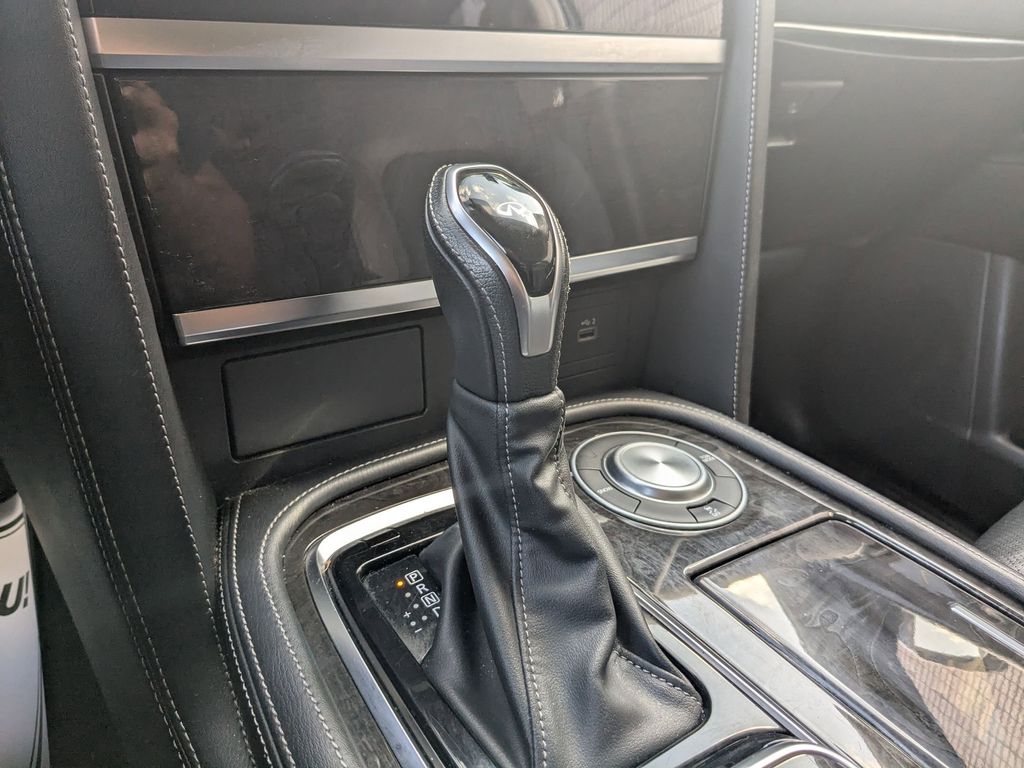 Thumbnail: 2024 INFINITI QX80 - 19