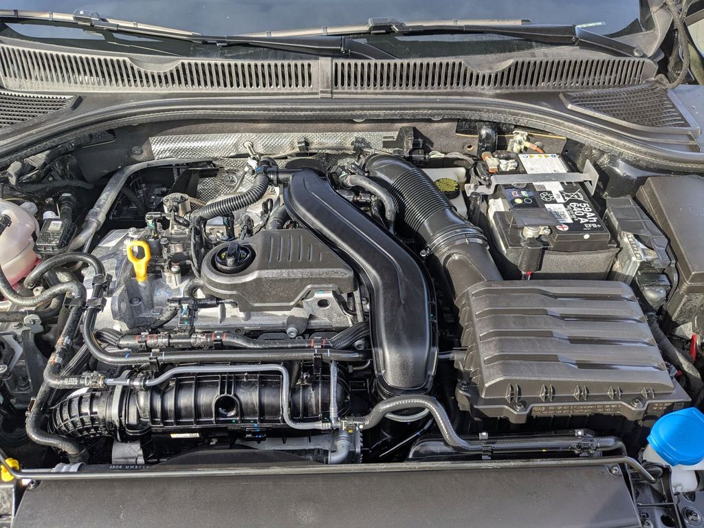 Thumbnail: 2025 Volkswagen Jetta - 33