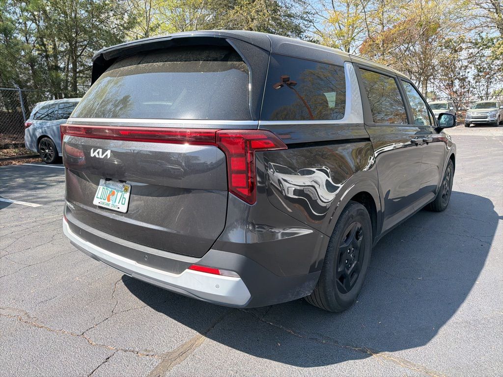 Thumbnail: 2025 Kia Carnival - 5