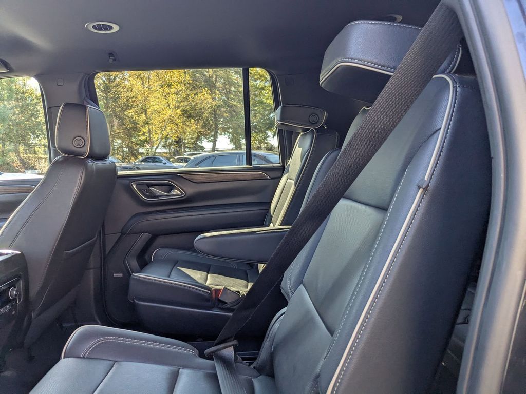 Thumbnail: 2023 Chevrolet Suburban - 26