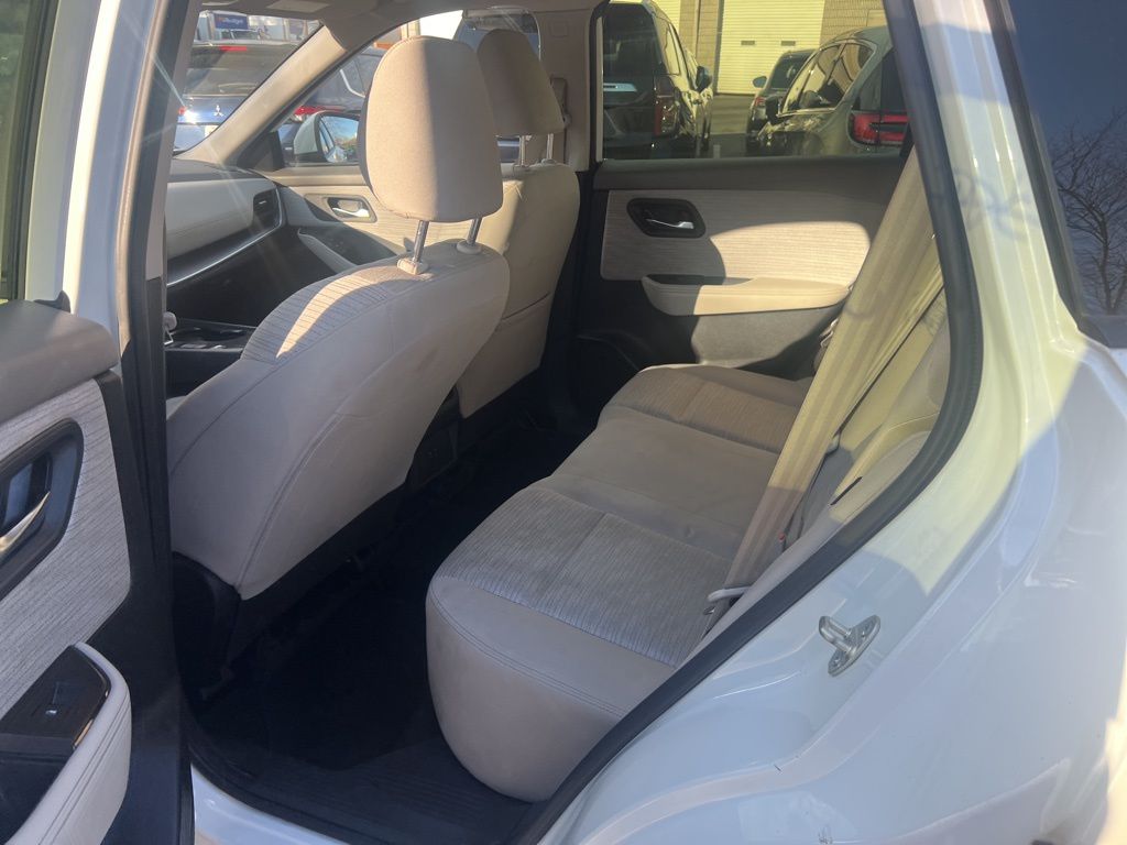 Thumbnail: 2023 Nissan Rogue - 8