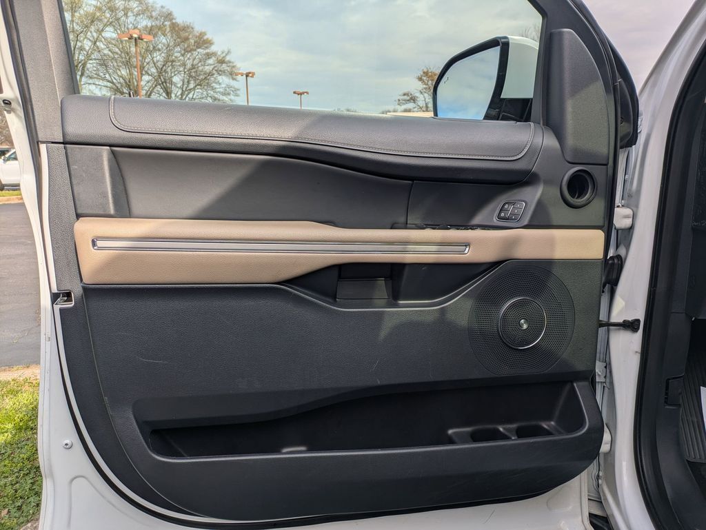 Thumbnail: 2024 Ford Expedition MAX - 11