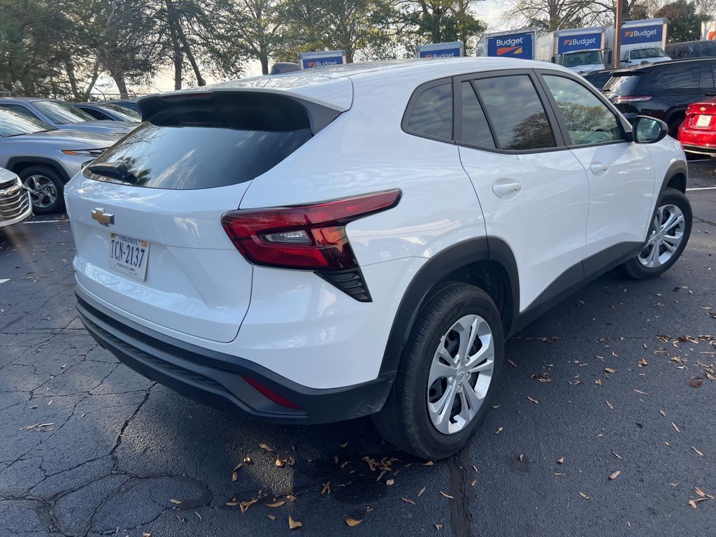 Thumbnail: 2025 Chevrolet Trax - 12