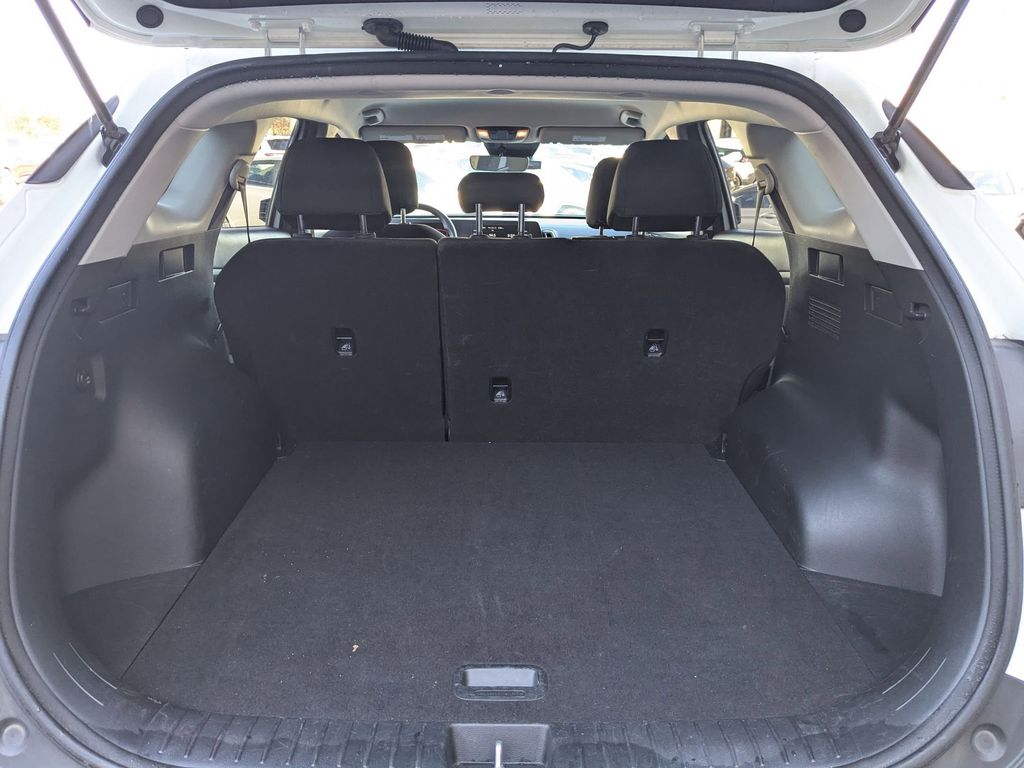 Thumbnail: 2024 Kia Sportage - 27