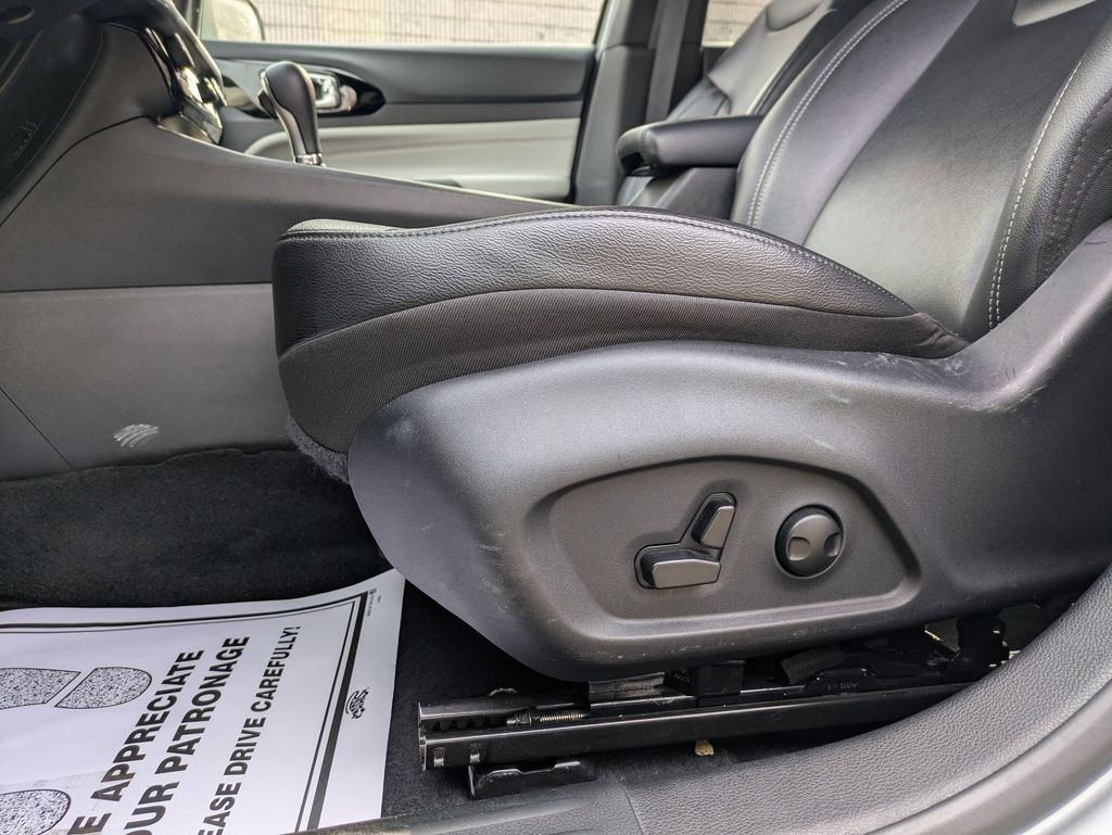 Thumbnail: 2025 Jeep Compass - 14